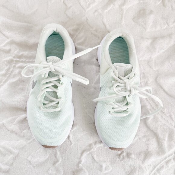 Nike Revolution 7 Women's Road Running Shoes Size 5 New - Picture 4 of 10